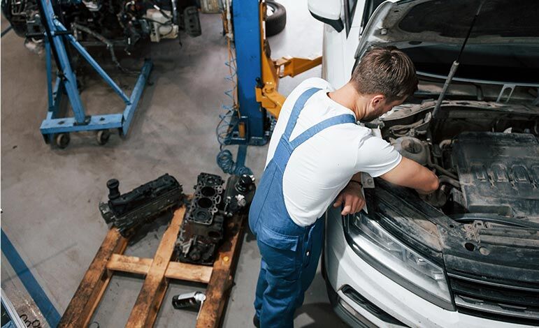 The Ultimate Guide to Buying a Used Engine in 2025 (What You MUST Know)